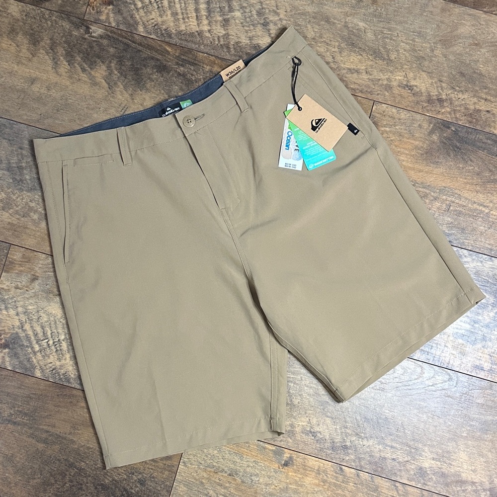 QUIKSILVER Men's Khaki Amphibian Shorts, W36/L20, NWT